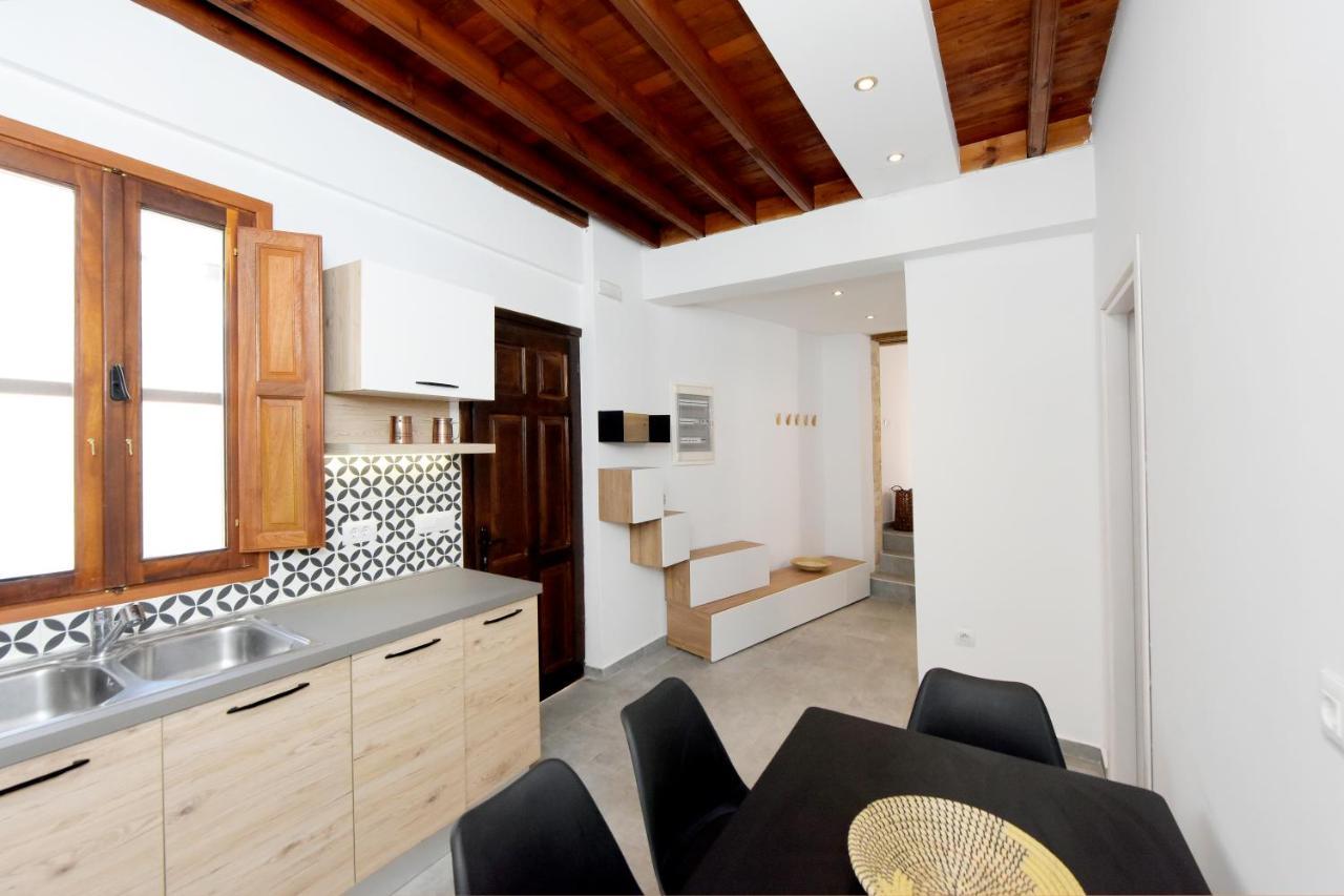Pera Houses 2-Bedroom In The Center Of Lindos Exterior photo