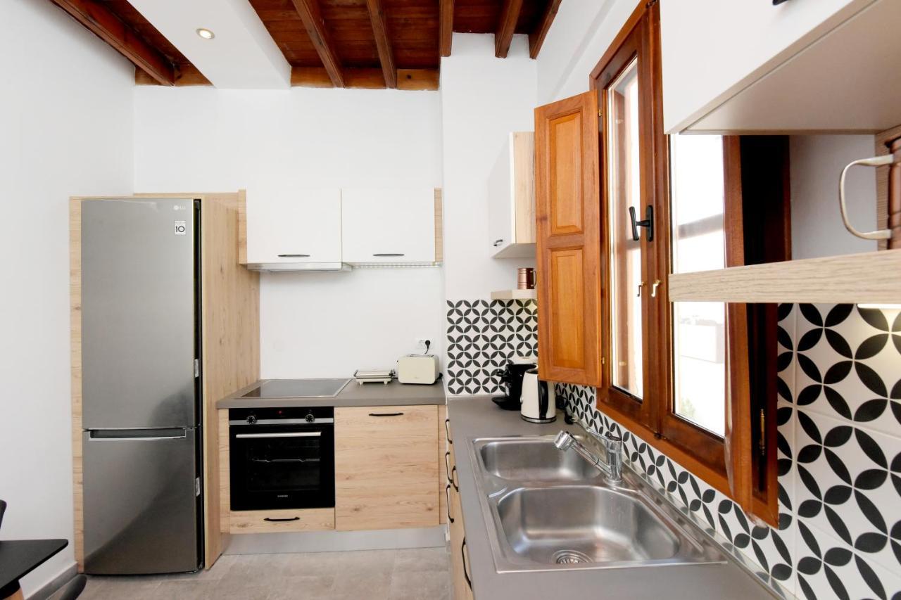Pera Houses 2-Bedroom In The Center Of Lindos Exterior photo